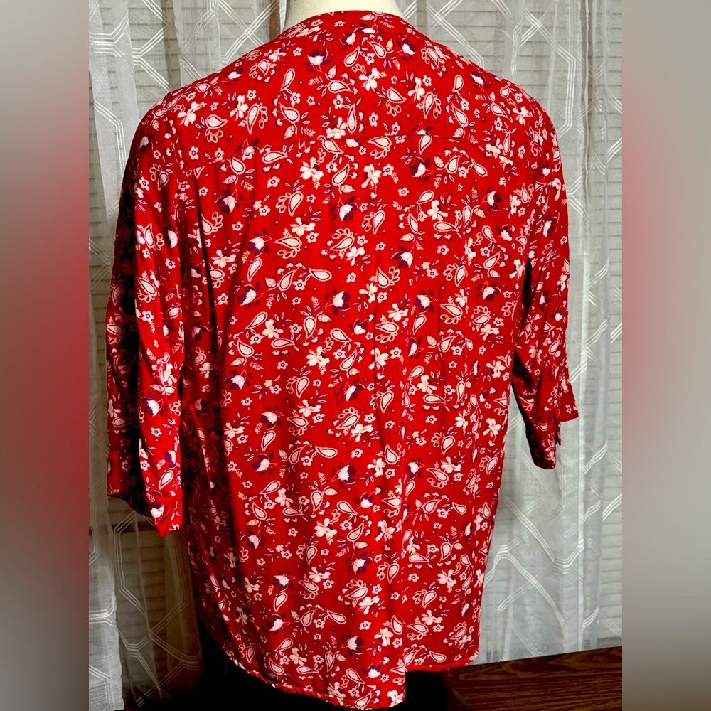 Woman Within 22/24 1X Floral Red Top 3/4 L sleeves button at cuff 30”L 24” p2p - Picture 4 of 9